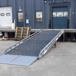 Lastramp (utan horisontell plattform)