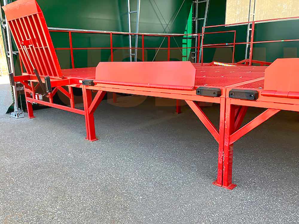 Fasta och mobila lastramper AUSBAU för militär logistik